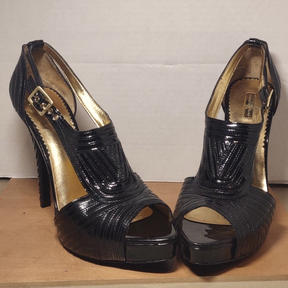 Report Signature Leather Heels - Picture 2 of 7